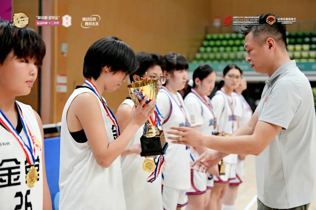 韩国运动员闪耀赛场，夺得多面奖牌