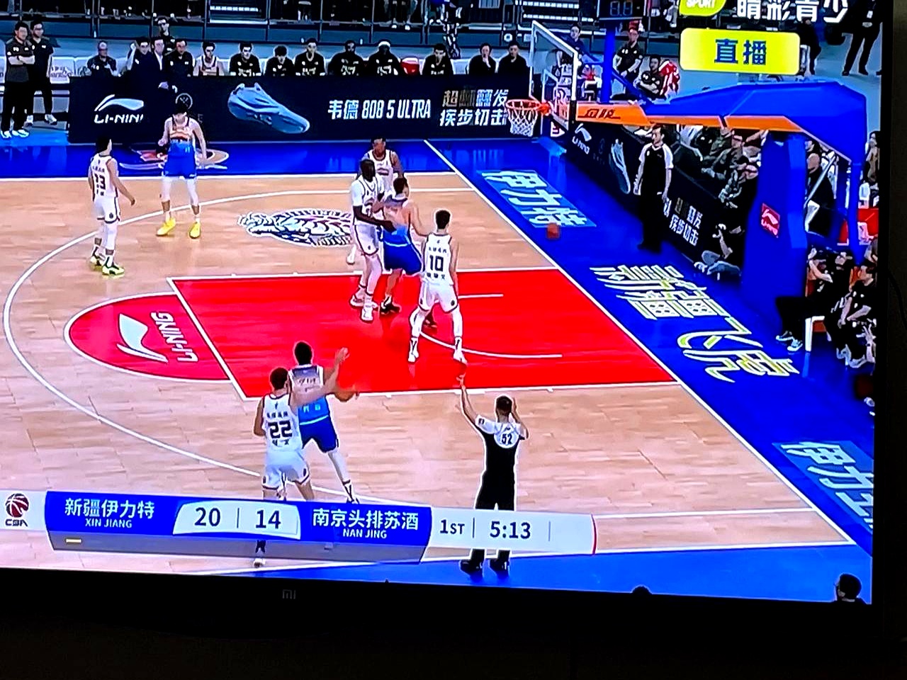 包含南京队客场痛失三分，遗憾遭遇逆转的词条