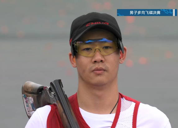 捷克射击选手夺走冠军，引爆热潮