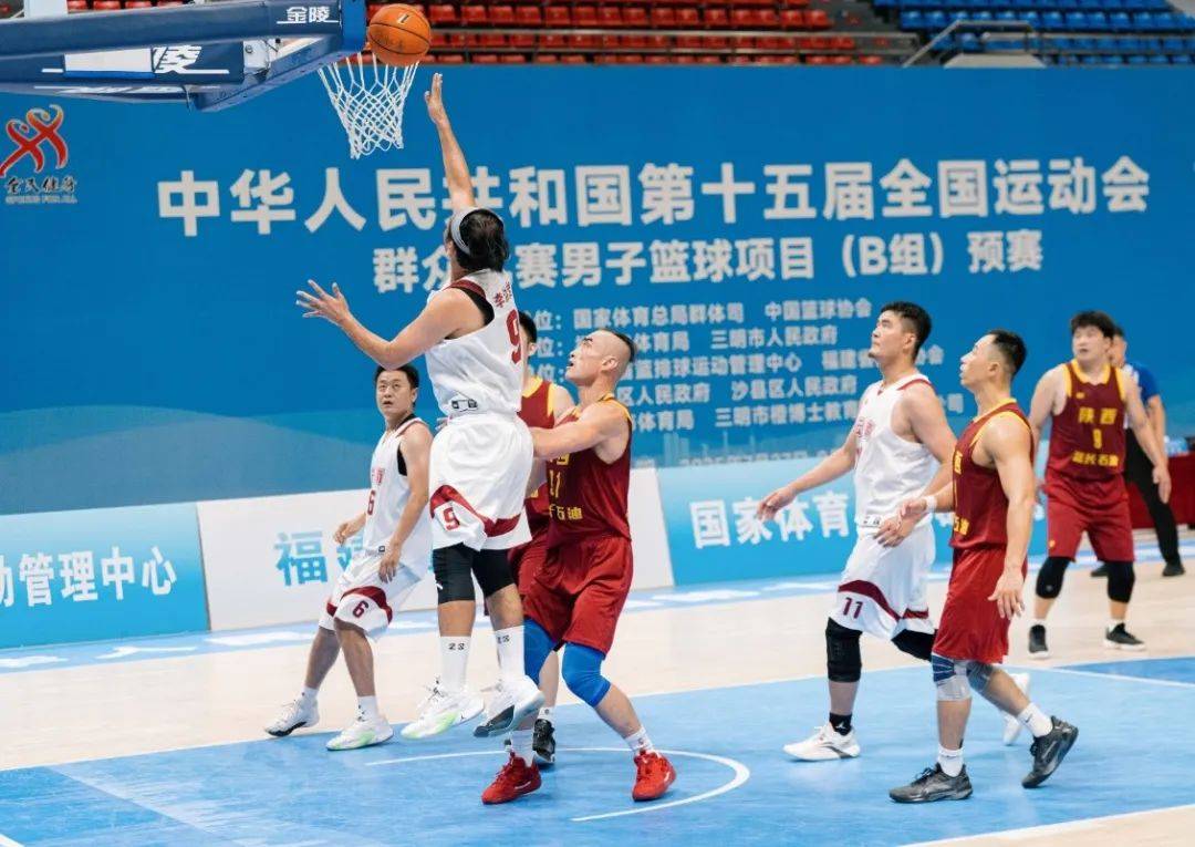 北京与福建队之间的对决拉开序幕
