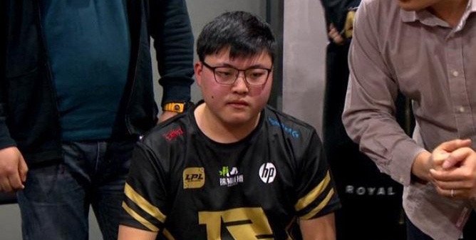 BLG横扫G2，Uzi极限生还后反打激烈交锋入围赛，引爆全场热议