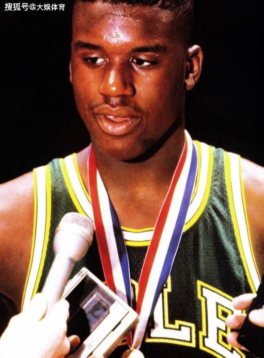 精彩纷呈，球场上的绝对霸主