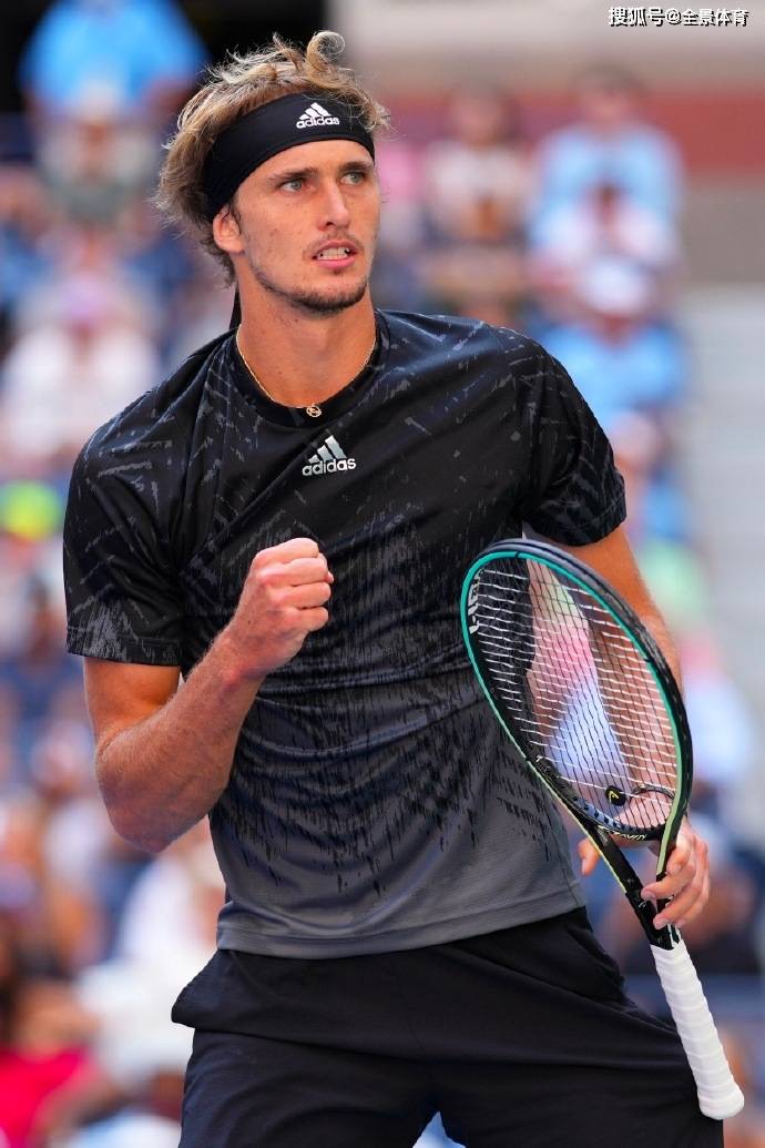 开云体育-BRO力克CLG，Ruler操刀奇招英雄翻盘峡谷大战四强赛，强势挺进下一轮