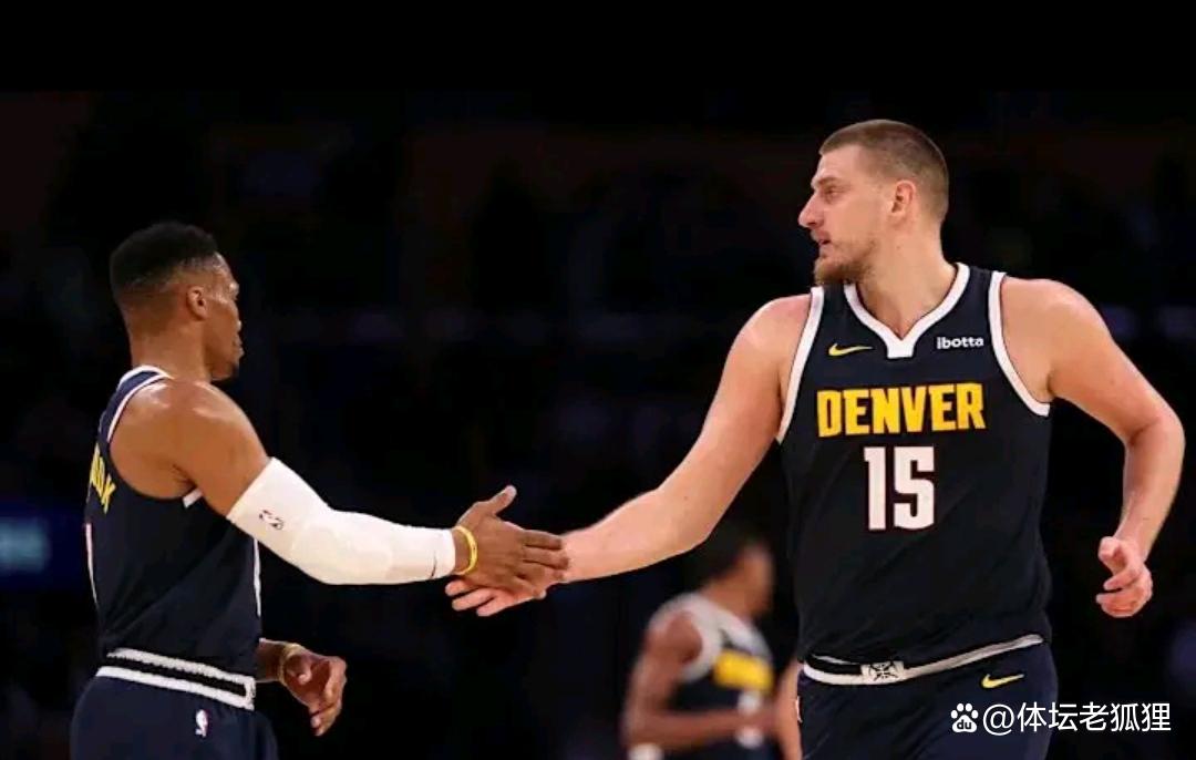 开云下载-太阳队季后赛前景乐观，全队备战如火如荼