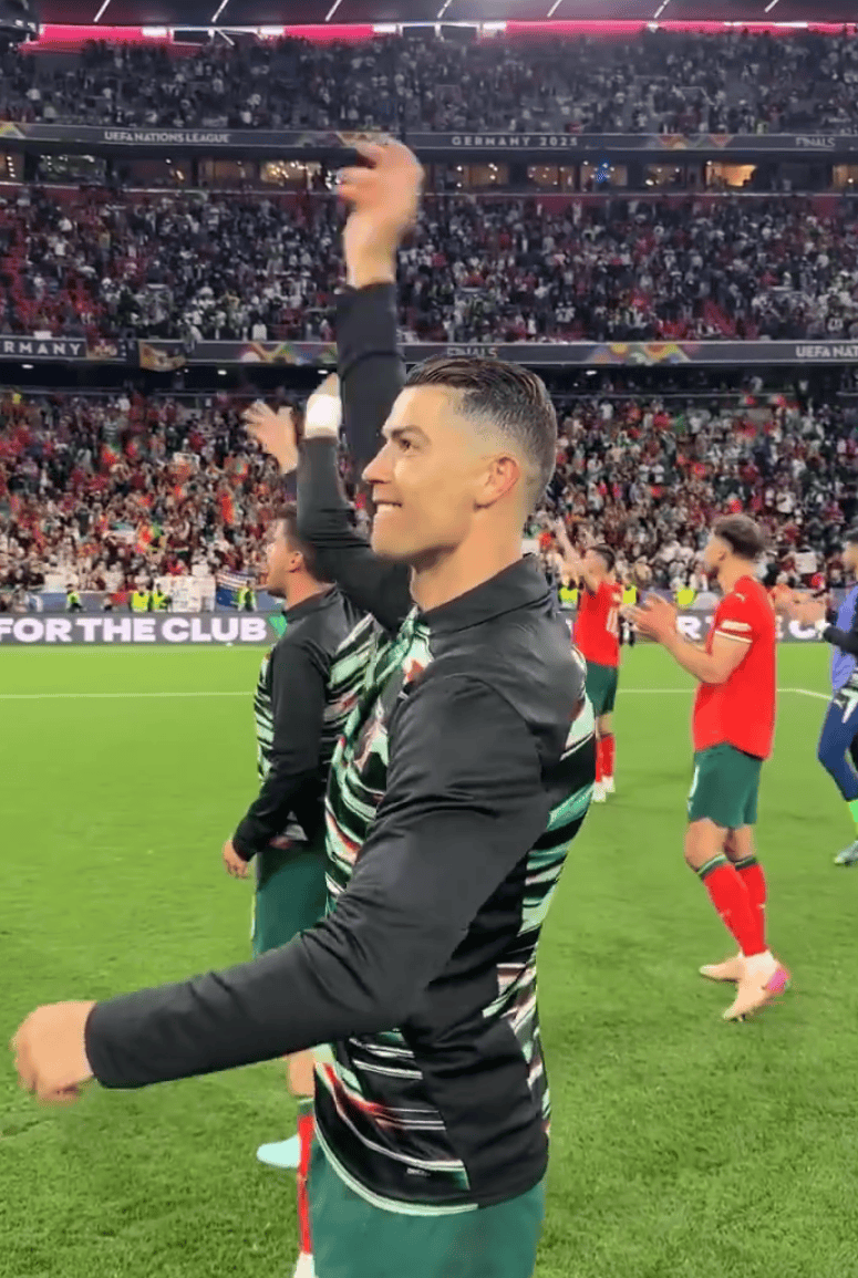 开云体育平台APP-巴黎再次上演逆转，葡萄牙晋级16强的简单介绍