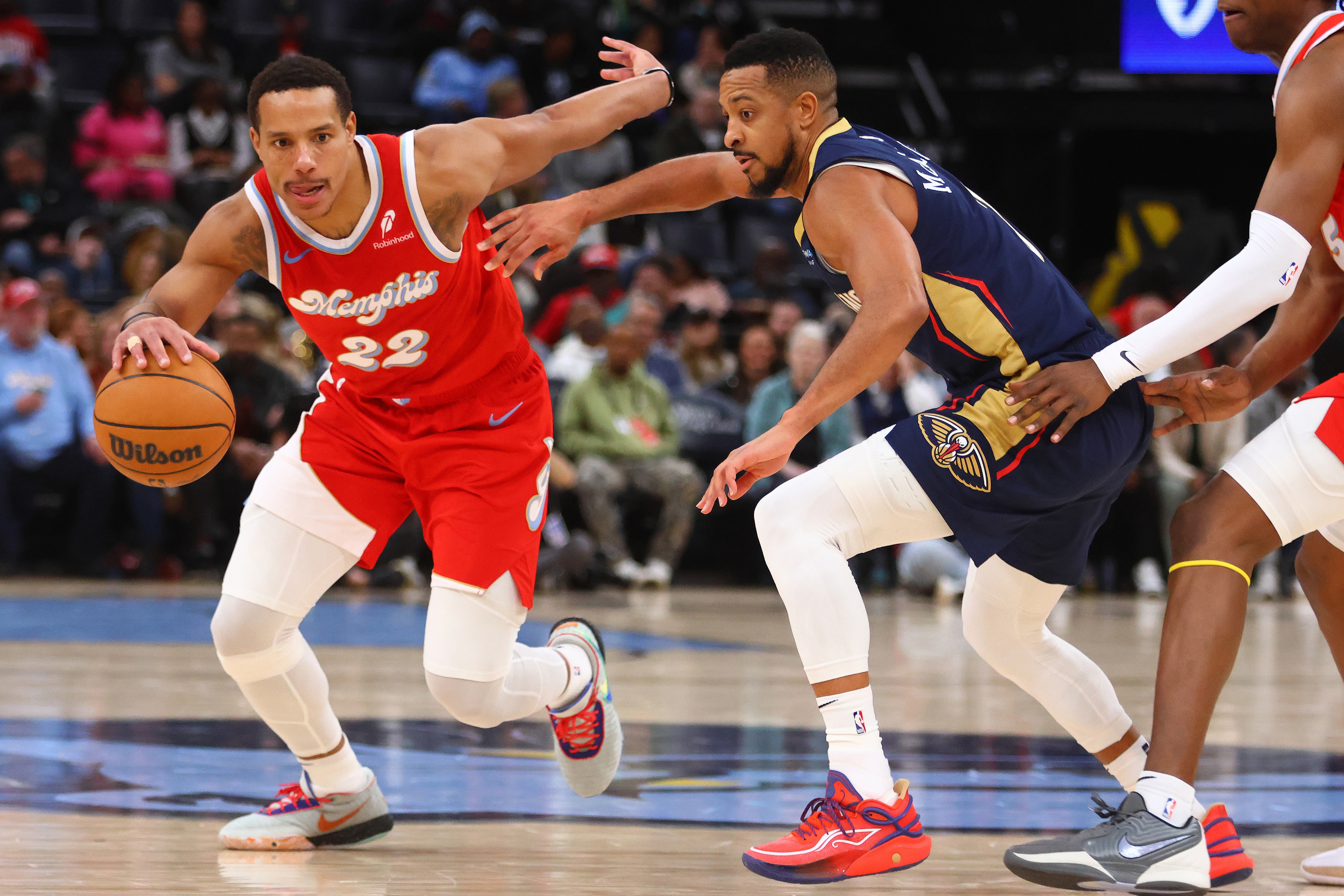 火箭客场大胜灰熊，强势登顶