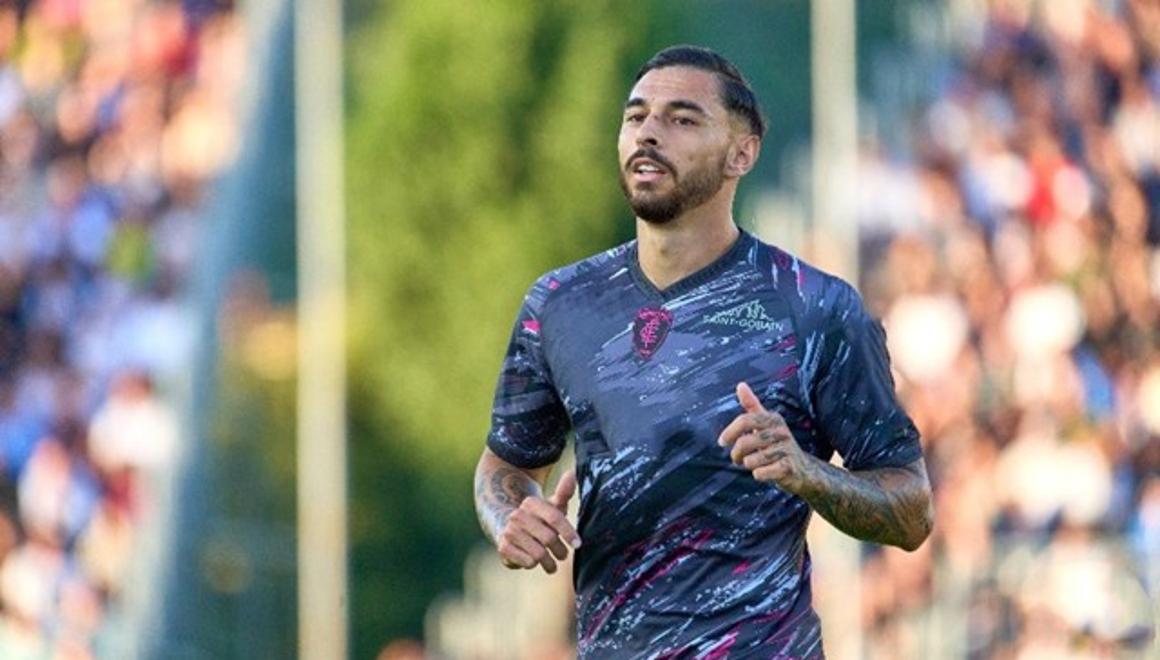 热那亚队力挽狂澜，终结连败，止住颓势