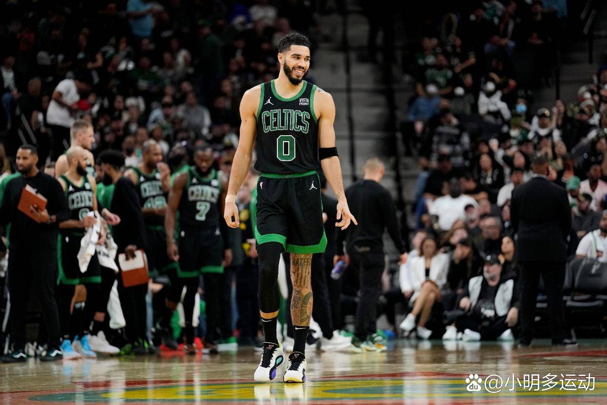 凯尔特人队击败主场东部强队,稳固榜首位置的简单介绍 凯尔特人队击败主场东部强队,稳固榜首位置的简单介绍