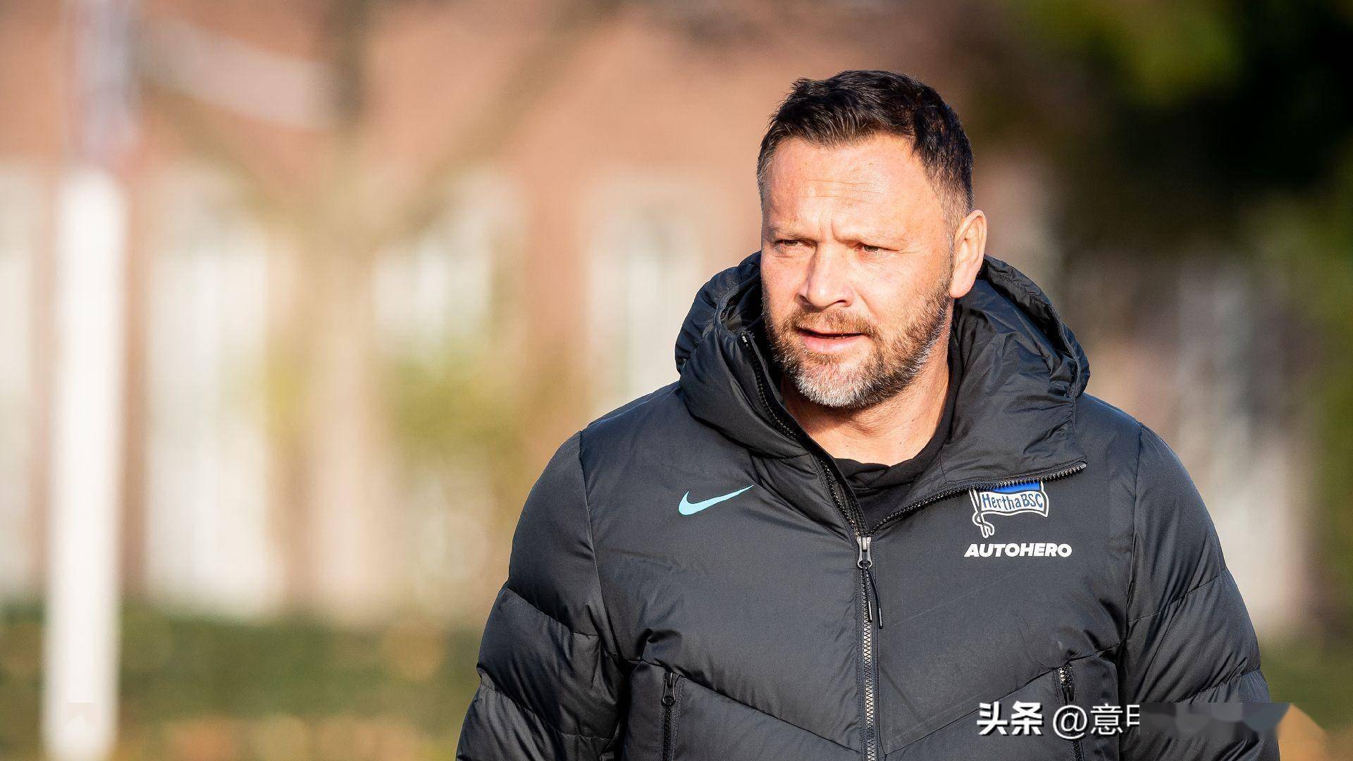 柏林赫塔客战失利,换帅传闻甚嚣尘上 柏林赫塔客战失利,换帅传闻甚嚣尘上