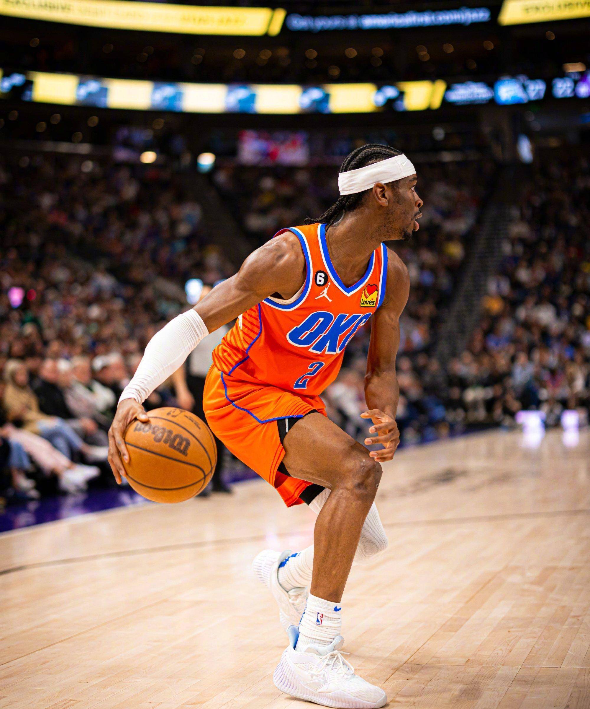 快船队击败雷霆,西部排名领先优势明显 快船队击败雷霆,西部排名领先优势明显