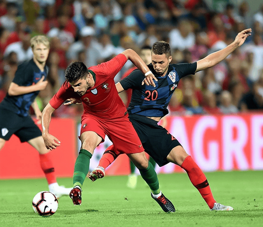 荷兰击败奥地利，比赛精彩继续上演