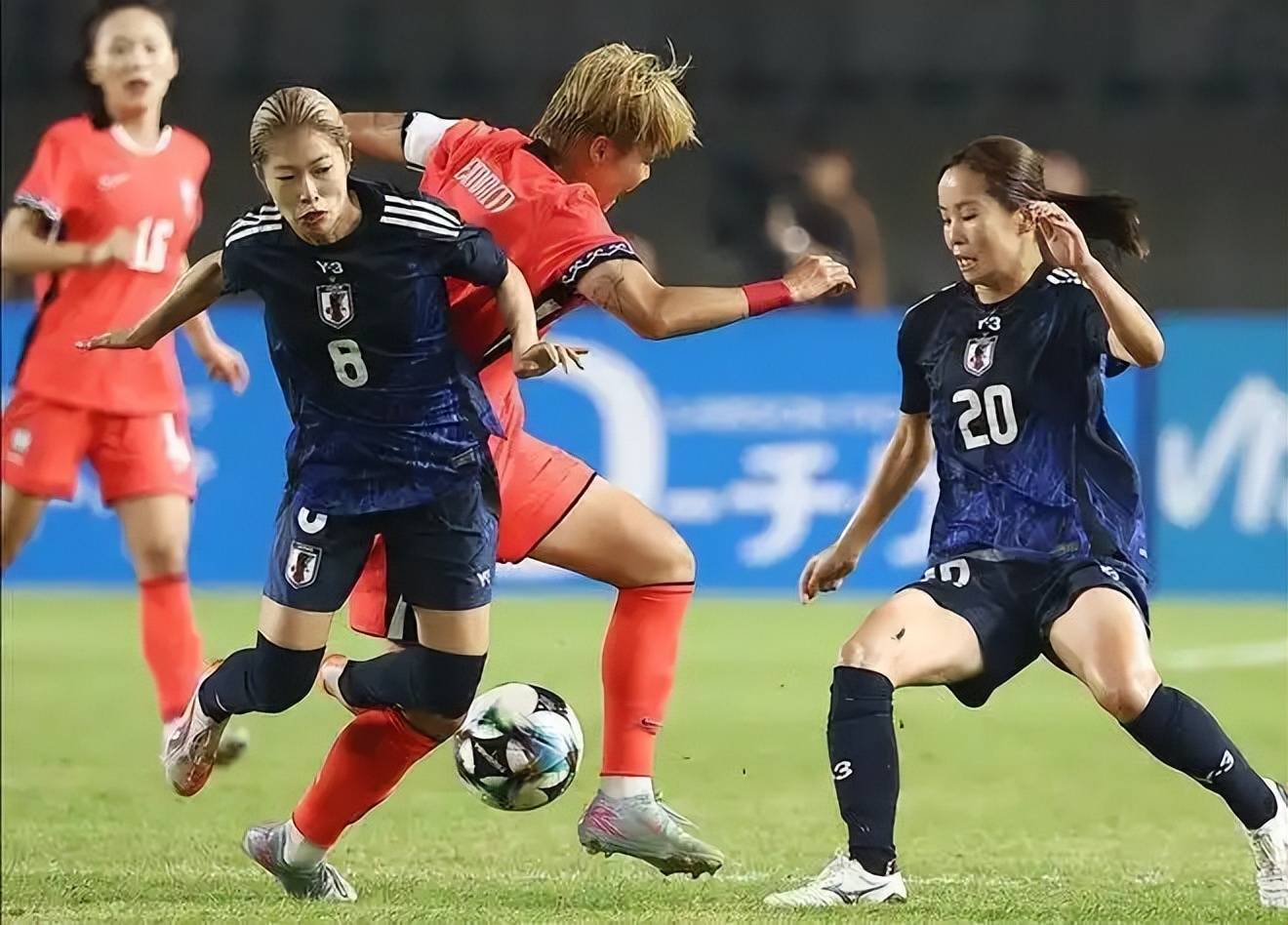 恩宁尼女足力争在主场击败南特女足，实现胜利