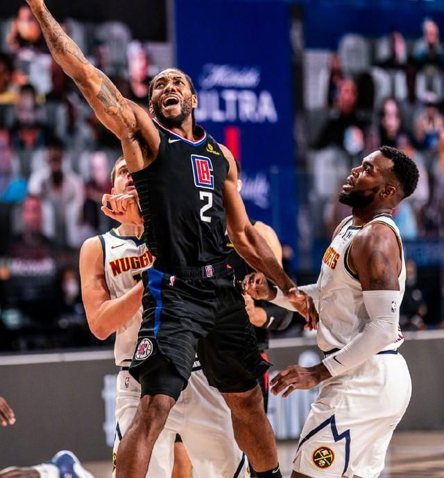 快船轻松击败对手，马诺三分连续