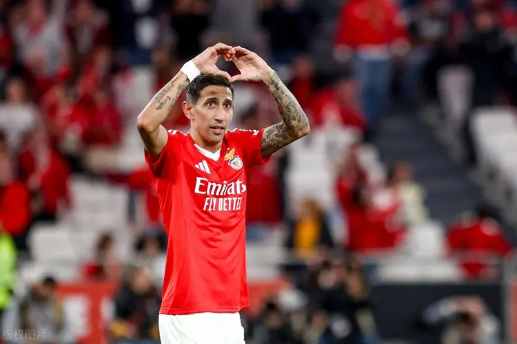 夏尔尔瓦突破，摩纳哥赢得法甲榜首江湖