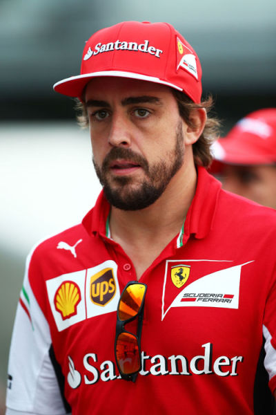 威廉姆斯力克红牛二队，阿隆索点燃赛场的简单介绍