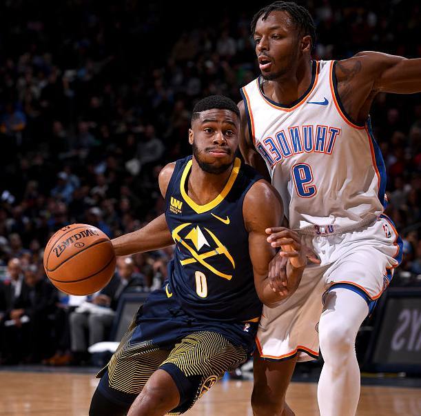 包含雷霆绝杀山西队，易建联刷新纪录的词条