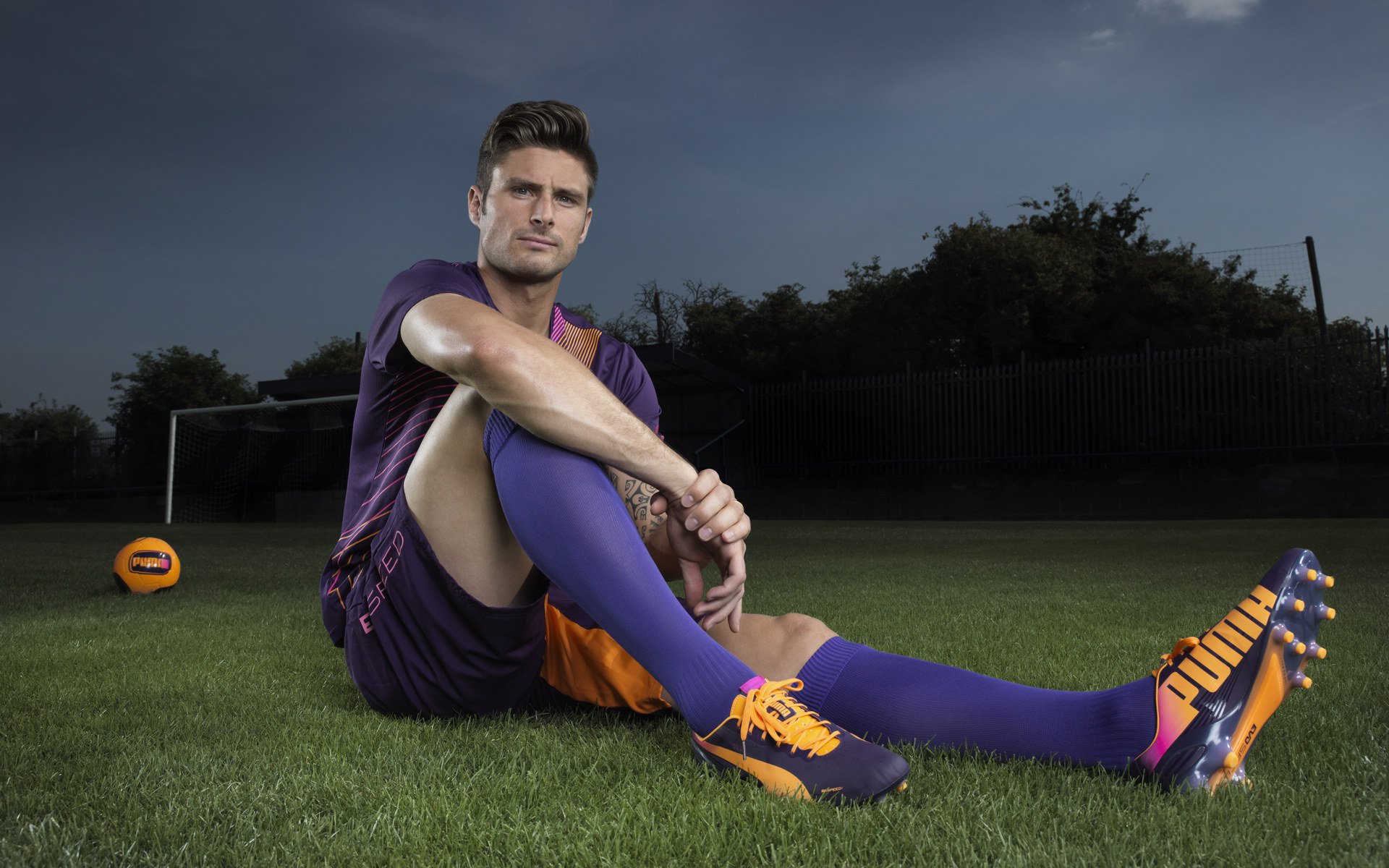 从莱万的轴心革命到巴西的暗夜闪电，攻防转换如何重绘足球地图