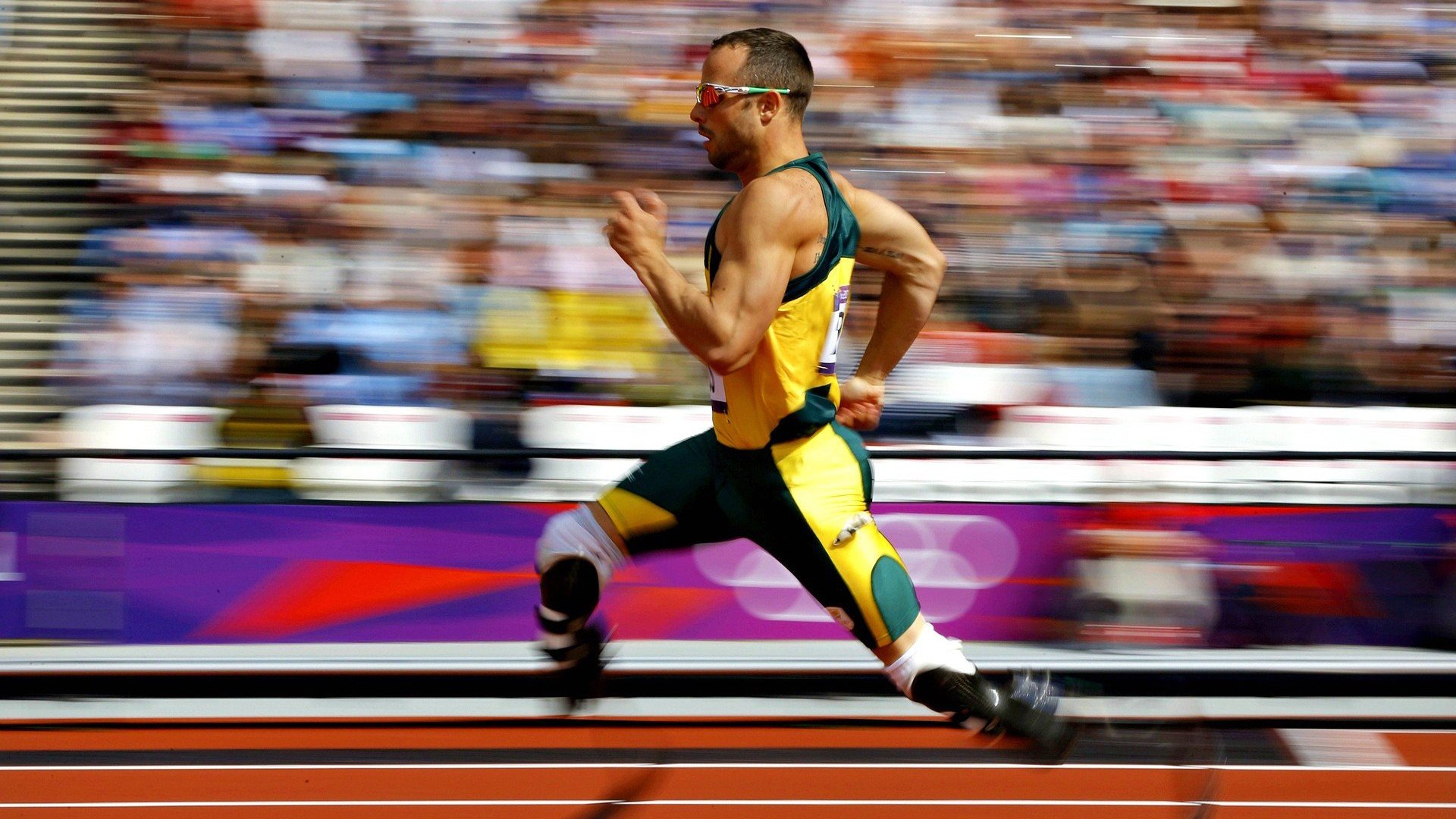 开云体育在线-当唯一性刺穿公式，C罗的孤独突破与马龙的无解统治