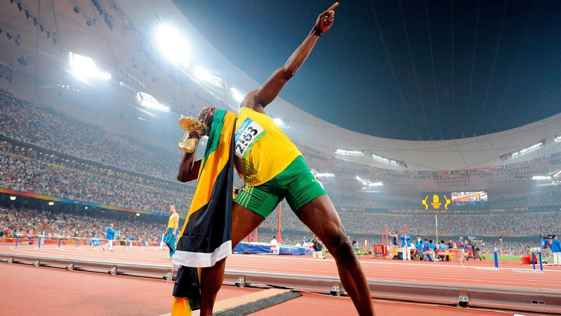 跨越太平洋的篮球传承，尼克斯完胜背后的易建联最后一舞点燃京华