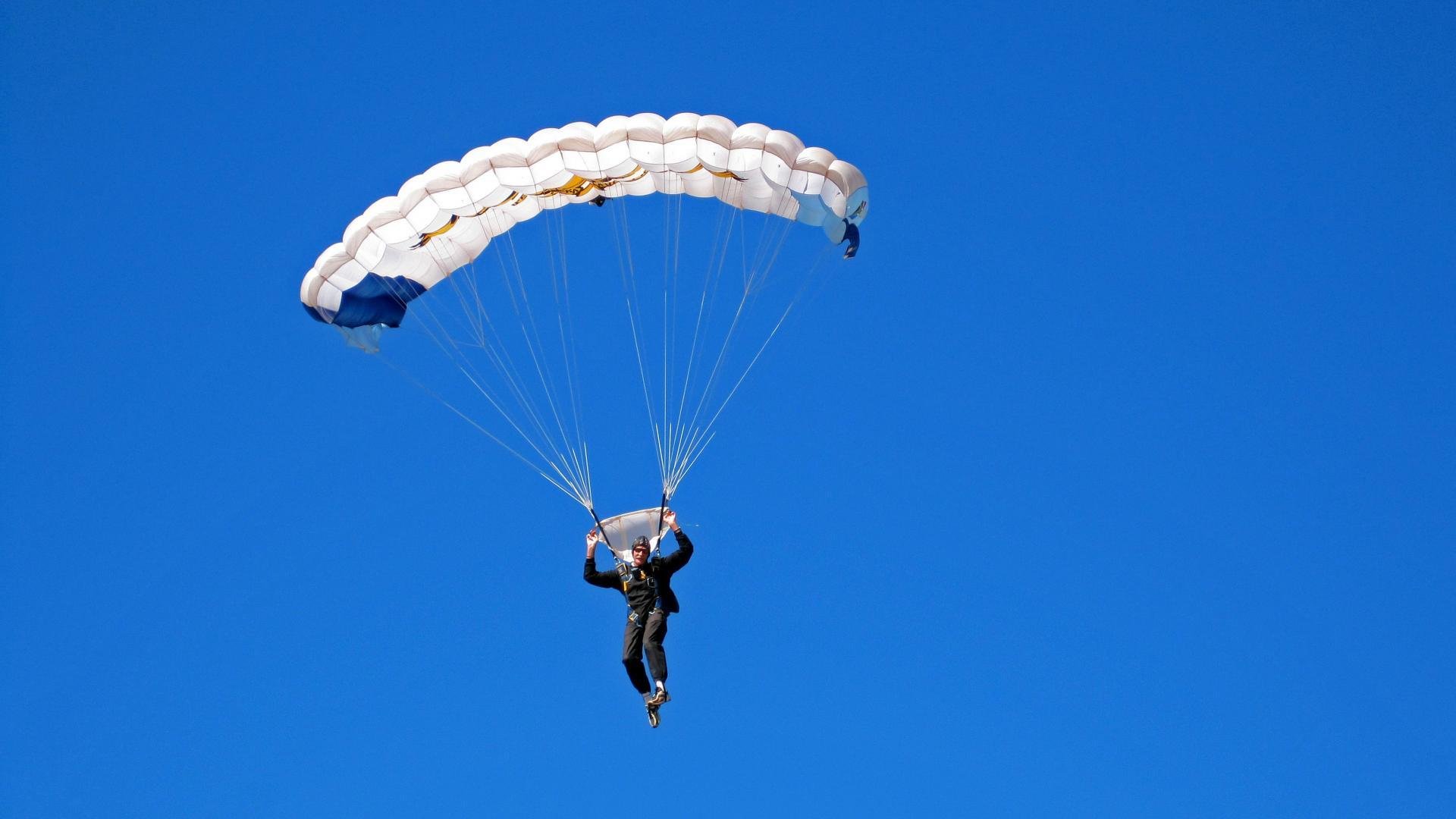 开云APP-单骑封喉！米切尔关键制胜 国王客场完胜山西队