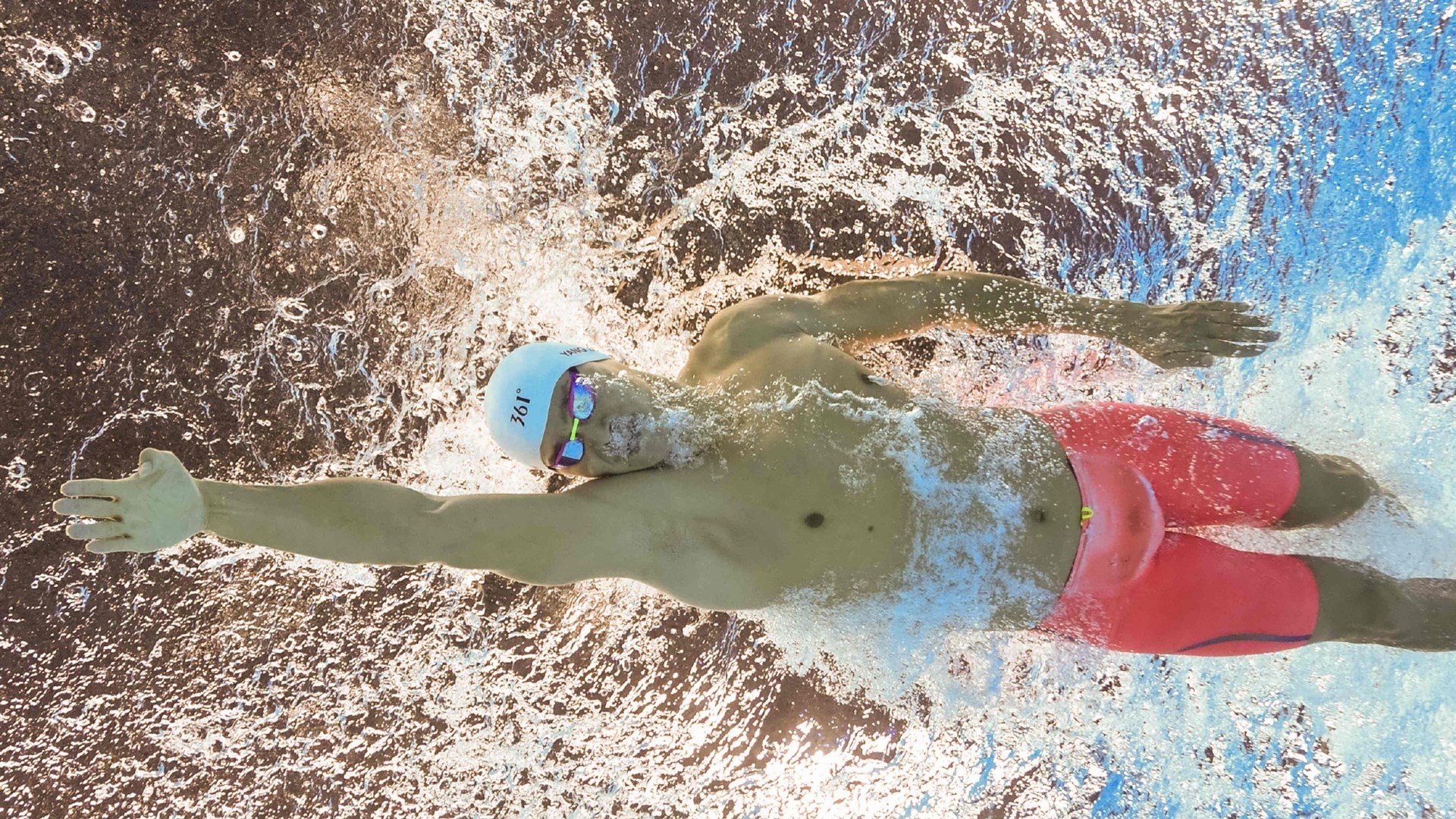 团队为王,孤胆亦荣,体育精神的两种极致表达